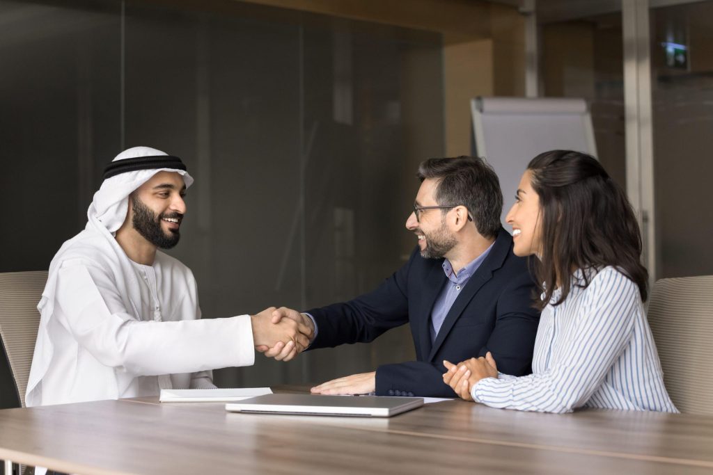 Lawyer Jobs in Dubai: Salary, Firms & Hiring Now